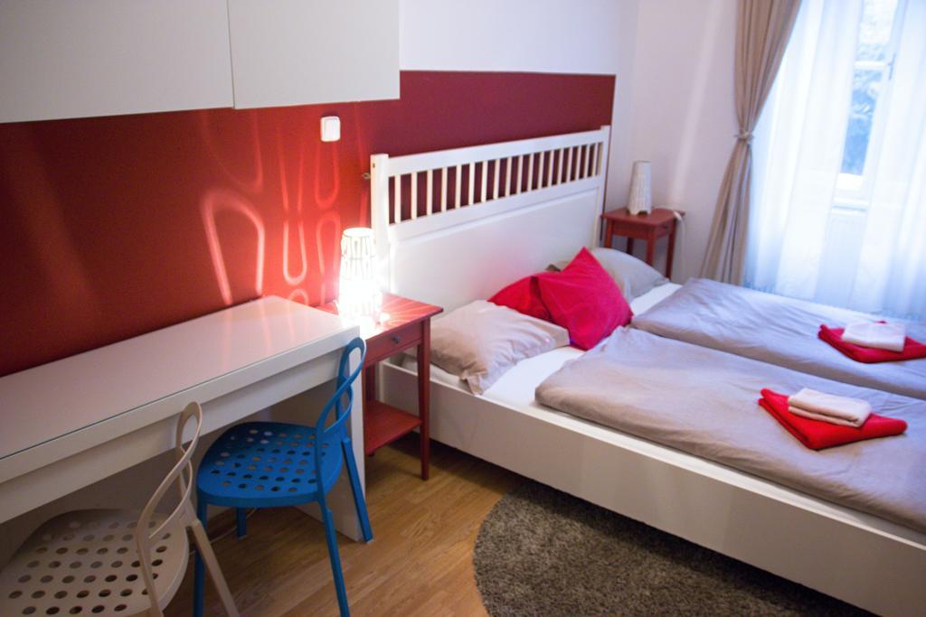Metropolitan Studios Praag Kamer foto