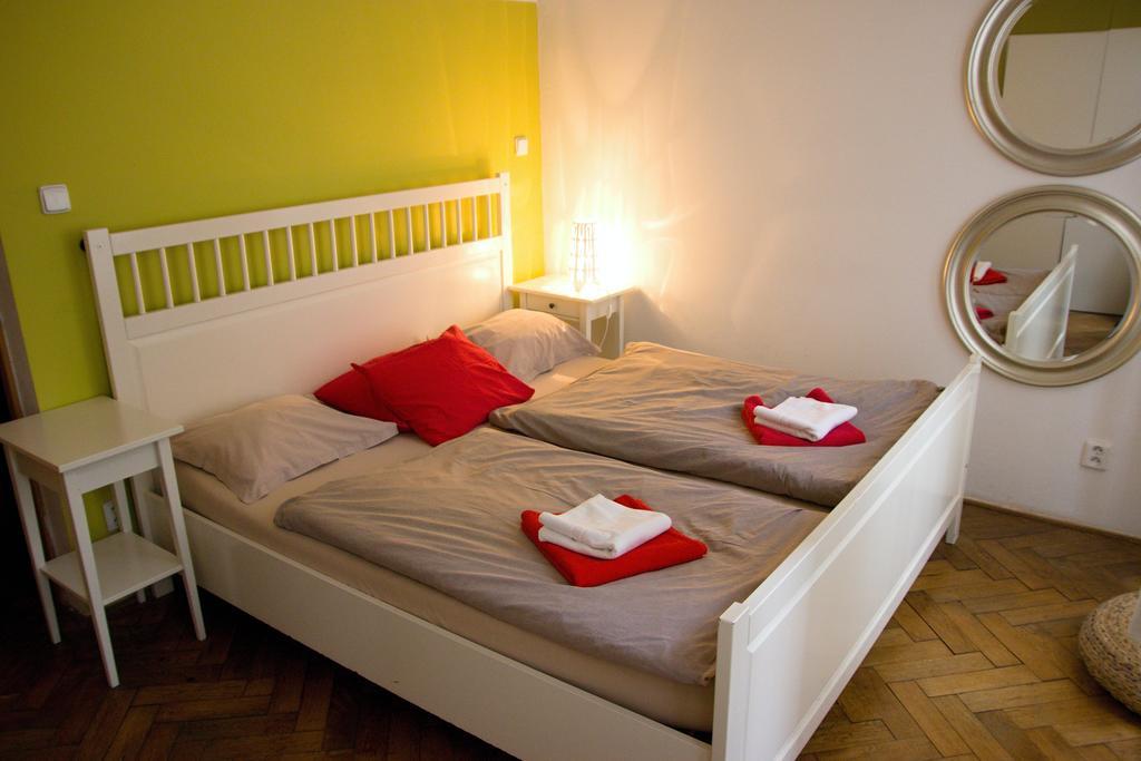 Metropolitan Studios Praag Kamer foto